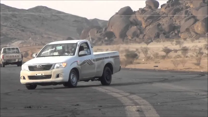 فيديو| مفحط يتسبب بكارثة في أحد الطرق السريعة