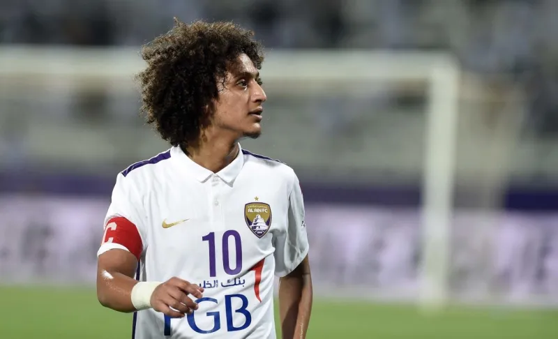 عموري نجم العين الإماراتي سيحلق شعره كاملاً بسبب الخسارة من الهلال السعودي