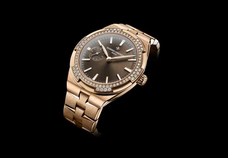 فاشرون كونستانتين تكرّم منطقة الشّرق الأوسط من خلال ساعتين حصريّتين ضمن مجموعة  Overseas