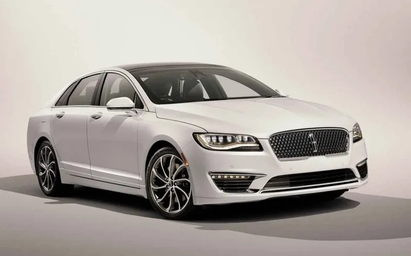 لينكولن MKZ 2018 إبداع بالتصميم وديناميكية بالأداء