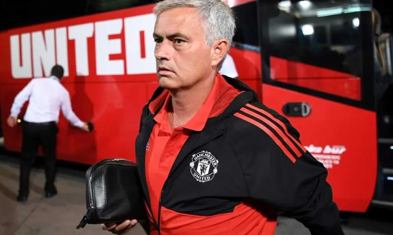 فيديو| رواد «تويتر» يتابعون مباراة «#مانشستر_يونايتد_آيفرتون» بحماسية شديدة