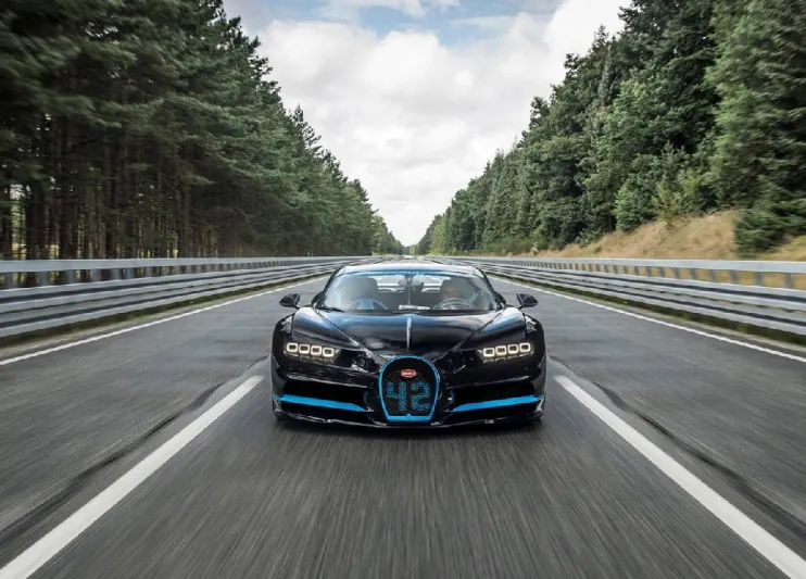 بوجاتي تغرد خارج معرض فرانكفورت الدولي وتحقق رقما قياسيا جديدا (فيديو)