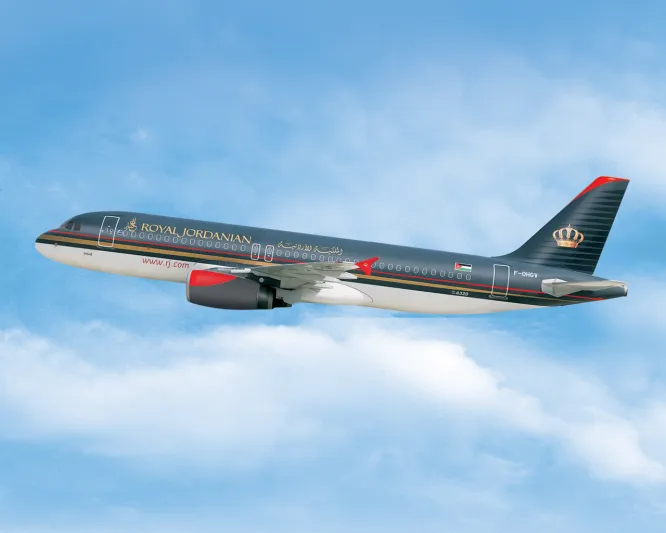 انحراف طائرة أردنية عن مسارها على متنها 126 شخصاً