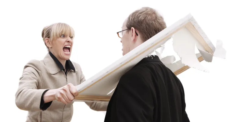 «#سجن_زوجه_ضربت_زوجها».. 5 أسباب تدفع الزوجة لضرب زوجها !