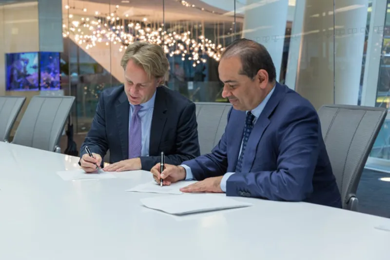 المجموعة السعودية للأبحاث والتسويق وشركة "بلومبرغ إل بي"توقعان اتفاقية إطلاق Bloomberg العربية