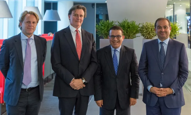 المجموعة السعودية للأبحاث والتسويق وشركة "بلومبرغ إل بي"توقعان اتفاقية إطلاق Bloomberg العربية