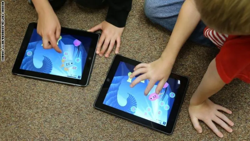 مدرسة في أحضان الطبيعه وأخرى أساتذتها من الروبوت ..شاهد أغرب مدارس العالم