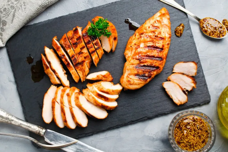 أمور عادية نتعامل معها يومياً.. تعبث بعقولنا وتربكها 