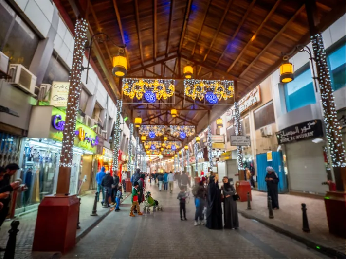 من برج الحمراء لجزيرة فيلكا.. دليلك الكامل لزيارة الكويت  