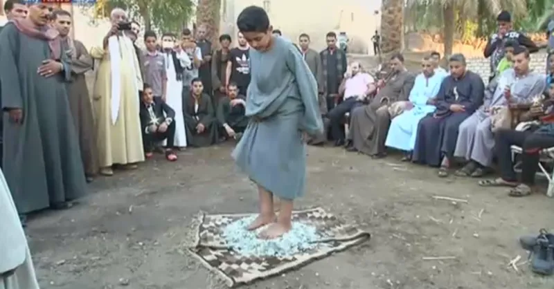 شاهد| طفل مصري بقدرات خارقة