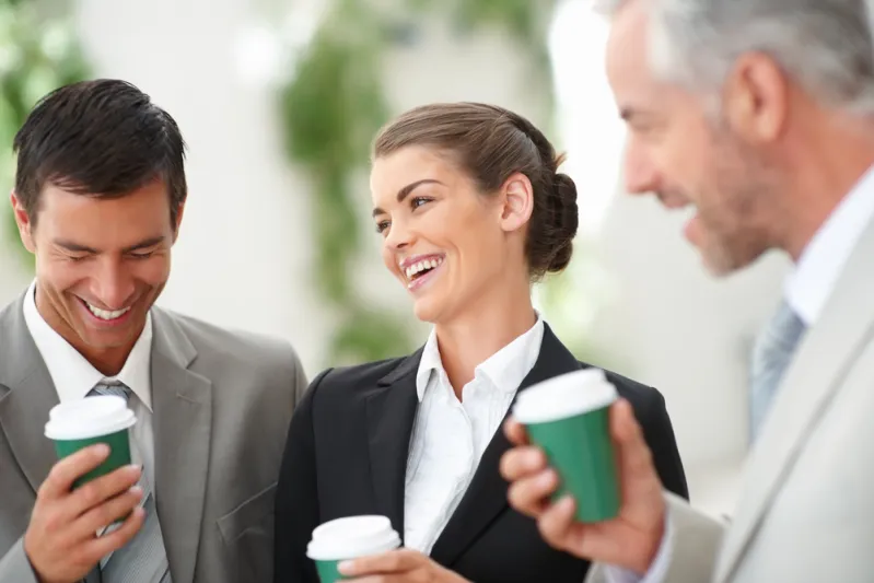 احذروا فناجين القهوة في المكتب.. فهي ملوثة بالجراثيم!