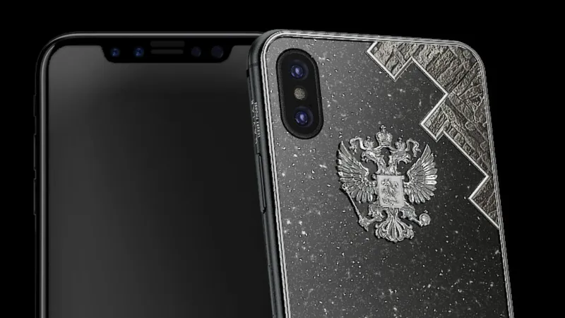 سعر آيفون x بالتيتانيوم.. «أضعاف Note 8 وMate 10» (صور)