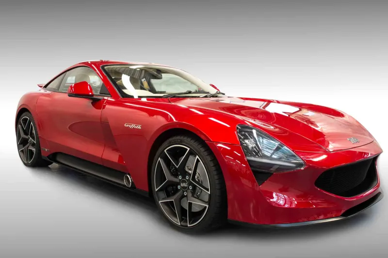 TVR Griffith تفتح عصراً جديداً في عالم السيارات الرياضية