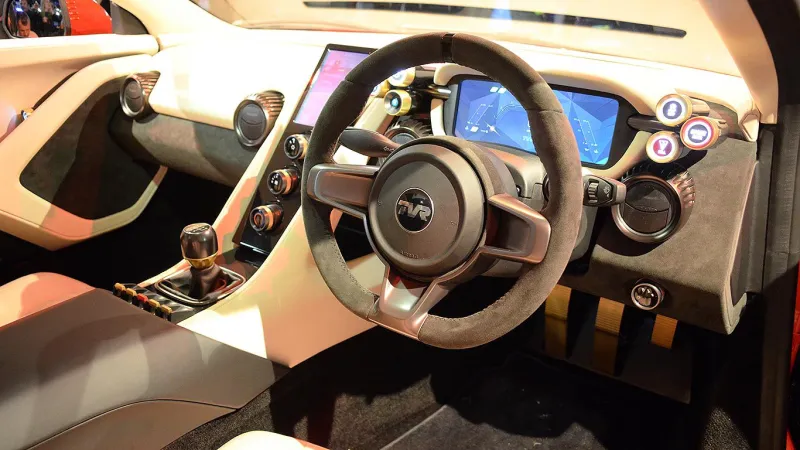 TVR Griffith تفتح عصراً جديداً في عالم السيارات الرياضية