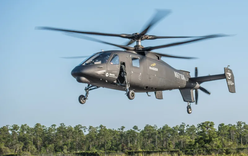 تعدت سرعتها 300 كيلومتر في الساعة..شاهد أسرع مروحية في العالم (فيديو و صور)