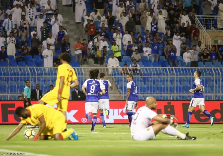 الجلاد ريفاس يقود الهلال للظفر بنقاط مواجهة القادسية والانفراد بصدارة الدوري