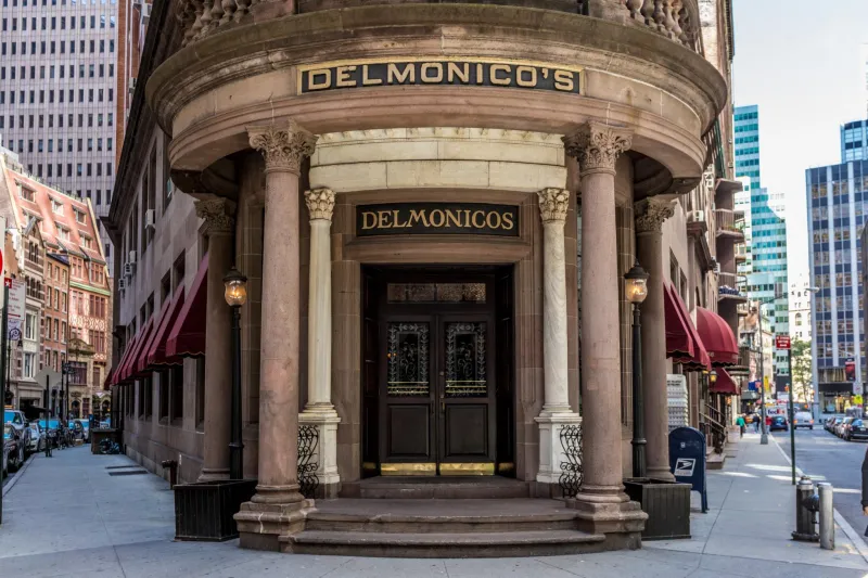 مطعم Delmonico's الأمريكي..وقوائم طعامه السرية لأصحاب الملايين