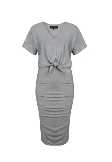 «بلومينغديلز» يستعرض تشكيلات علاماته الجديدة لموسم خريف وشتاء 2017