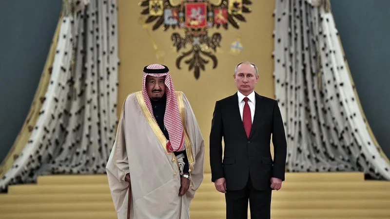 فيديو| منح الملك سلمان الدكتوراه الفخرية من روسيا.. ويمازح الحضور «أنا الآن الدكتور سلمان»