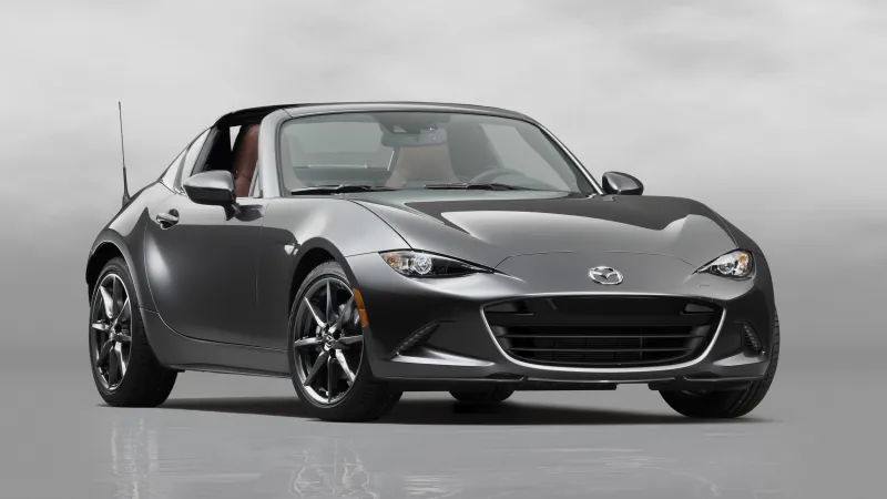 مازدا MX-5 RF متعة القيادة في السيارات الرياضية الخفيفة