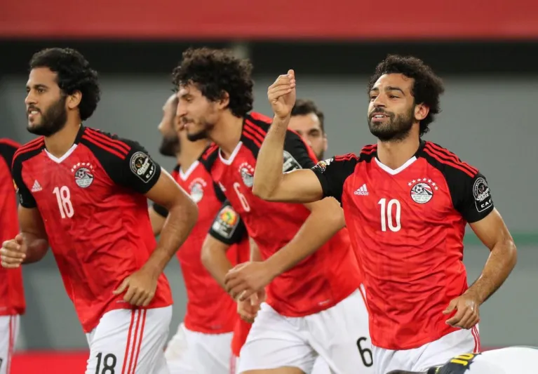 فيديو| تويتر السعودية يشتعل بهاشتاج: «#مصر_في_كاس_العالم».. وأل مكتوم يهنأ منتخب الساجدين