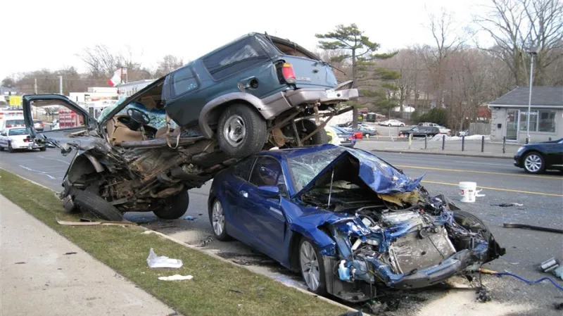 شاهد شابان يوثقان لحظة وفاتهما بسبب سناب شات