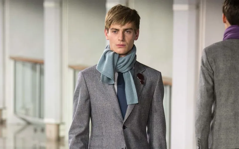 فيديو| تشكيلة خريف/شتاء 2017.. رجل "هرمز" يتلاعب بالمشهد كاملاً