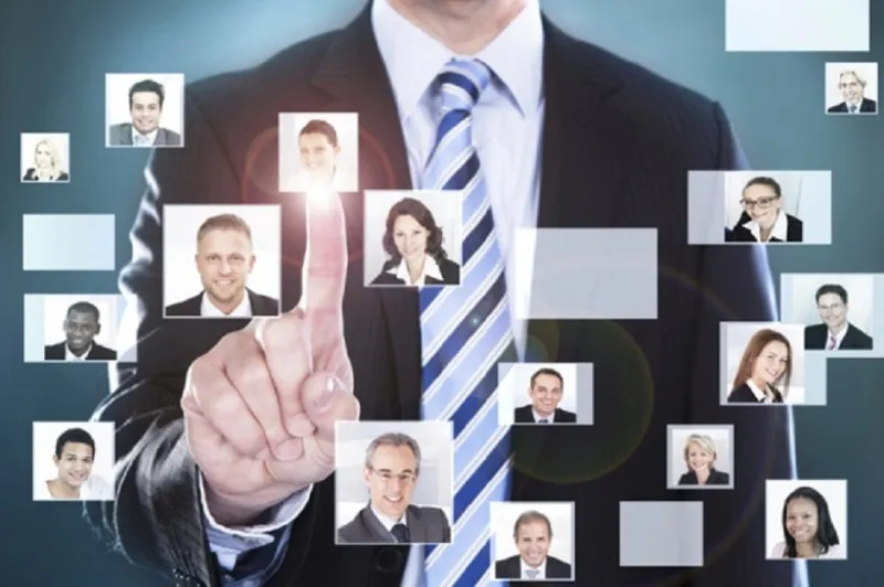 هل تستخدم مواقع التواصل في البحث عن وظيفة؟.. إليك 5 نصائح هامة