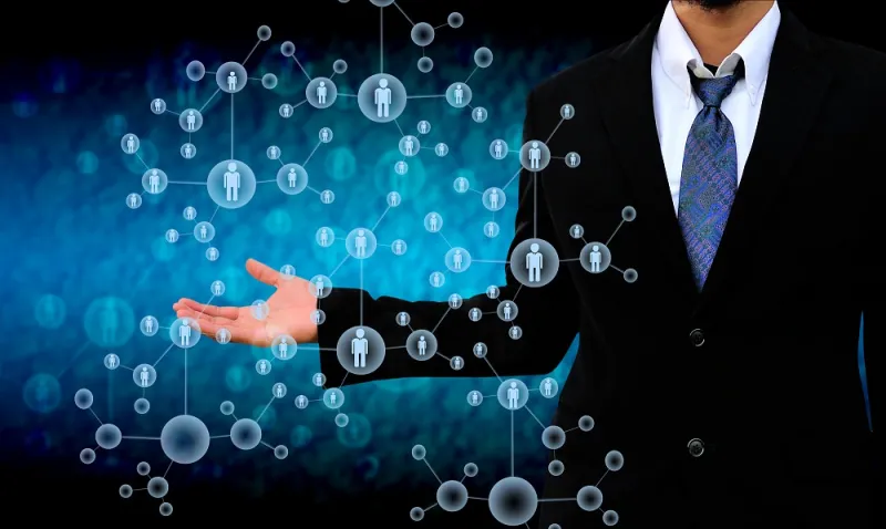 هل تستخدم مواقع التواصل في البحث عن وظيفة؟.. إليك 5 نصائح هامة