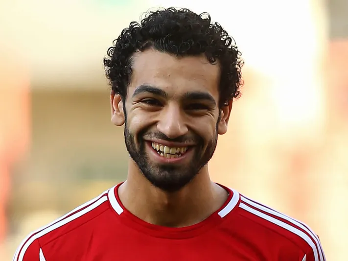 مفاجأة محمد صلاح لعمر السومة