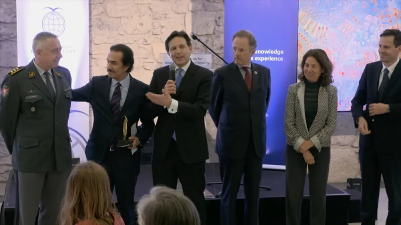 الفيلسوف والعالم والجراح السعودي نايف الروضان.. قصة نجاح مبهرة 