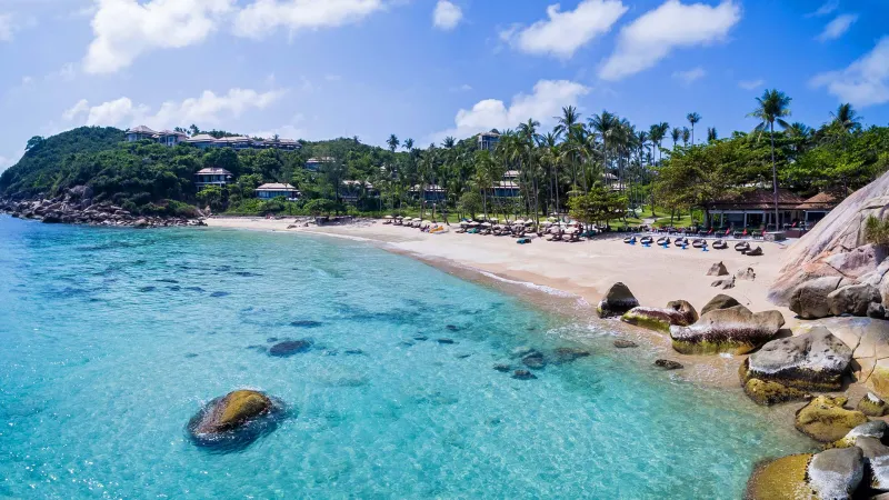 كوه ساموي.. جزيرة خيالية في قلب آسيا