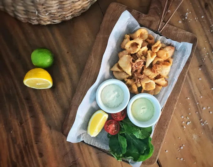 أطباق لذيذة ترّاس جديد وذكريات جديدة في ملاذ مميّز