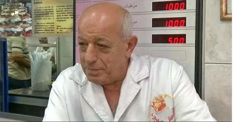 شاهد خلاف بين شقيقين متخاصمين من نوع ظريف