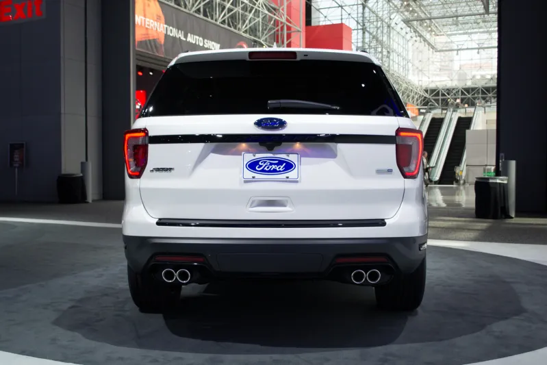 فورد إكسبلورير الرياضية 2018 بتقنيات وشكل مطّورين