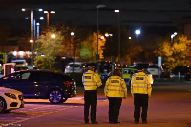 اعتقال مسلح احتجز رهائن بمركز ترفيهي في بريطانيا