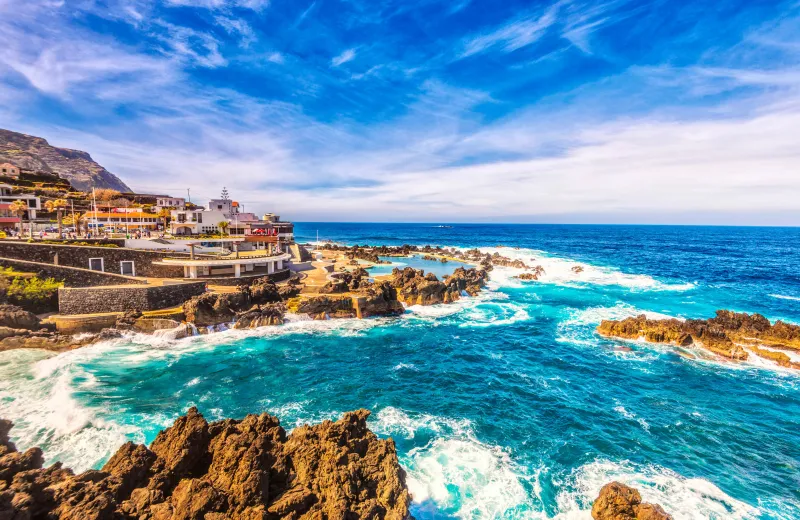 تشكلت بفضل بركان قبل مليون سنة.. تعرف علي كهوف ساو فيسنتي في الماديرا !