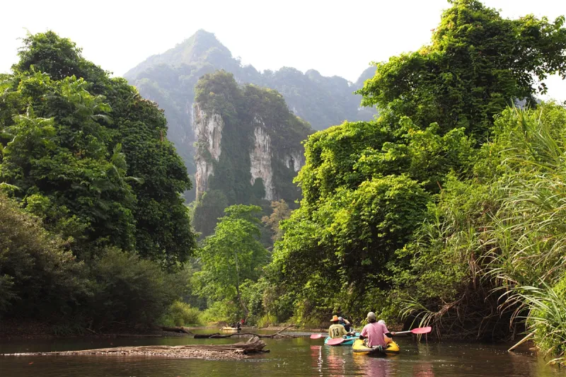 جزر الباندا تنافس بالي ولومبوك في شرق آسيا