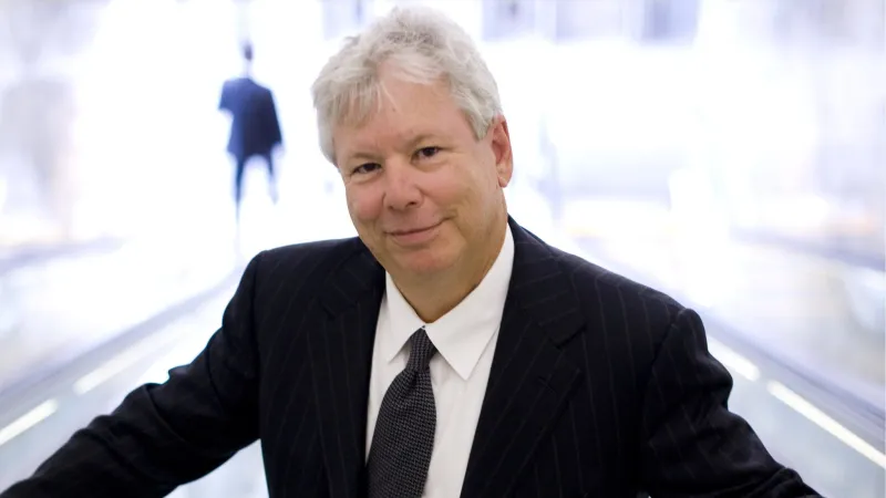 لماذا حصل ريتشارد ثيلر على جائزة نوبل ؟