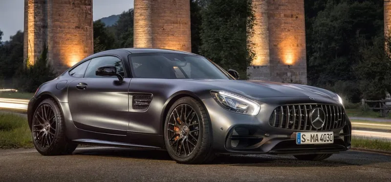 الإصدار 50 من مرسيدس بنز AMG GT C.. سحر لا يقاوم