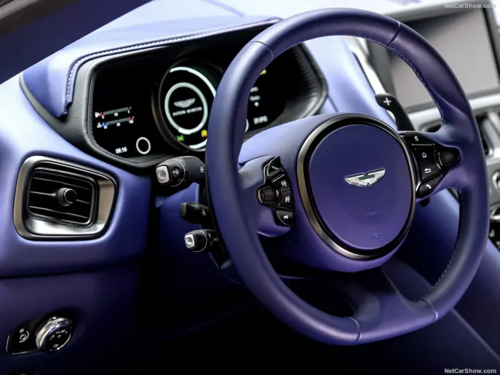 أوستن مارتن DB11 2018.. اكتشف المزيد عن الطابع الرياضي للسيارة