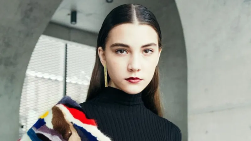 الارهاق الشديد ينهي حياة عارضة أزياء روسية ! 