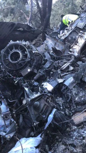 صور| حطام طائرة الأمير منصور بن مقرن المنكوبة