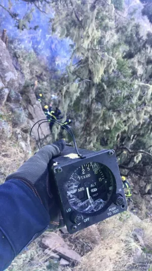 صور| حطام طائرة الأمير منصور بن مقرن المنكوبة