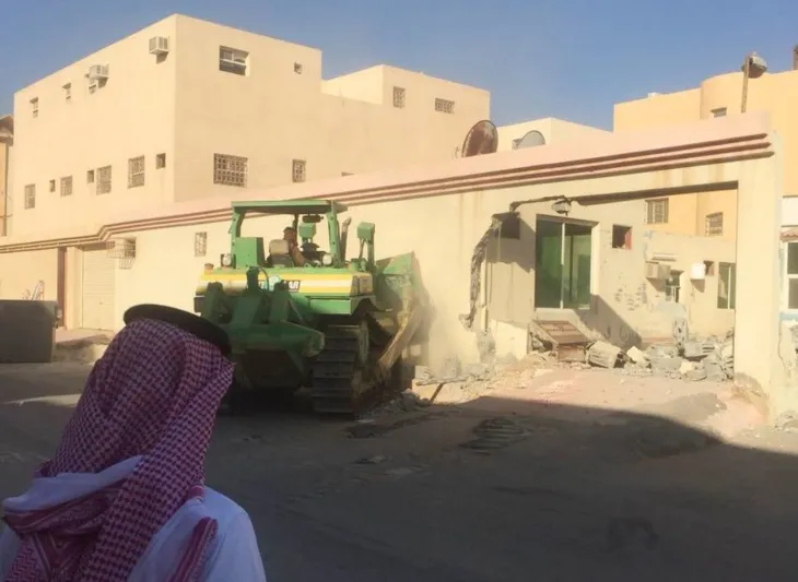 إزالة تعدي على أرض مخصصة لمسجد وسكن إمام 
