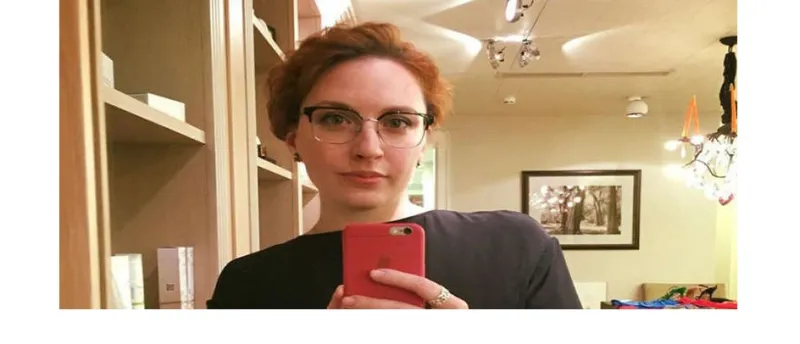 ماذا حدث للمذيعة الروسية المطعونة في رقبتها