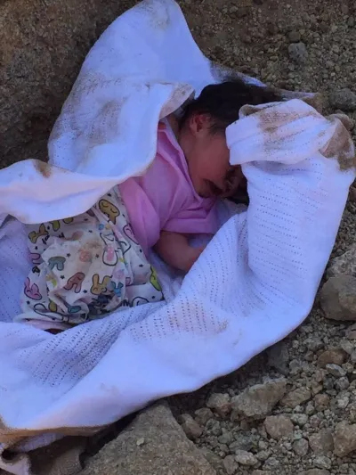 فيديو| ظاهرة وأد البنات.. العثور على رضيعة حية مدفونة في بيشة