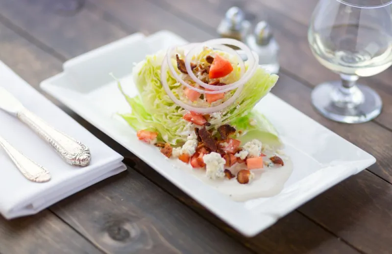 لأننا نكترث لأمرك.. هذه نصيحتنا: لا تطلب هذه الأطباق في المطاعم 