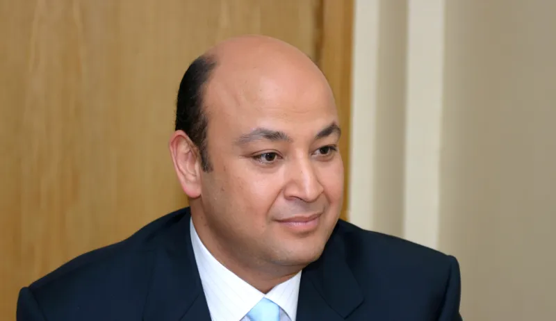 عمرو أديب يعلق علي اغنية مصرية أثارت الجدل !