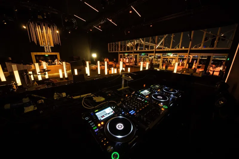 كارتييه تقيم فعالية مميّزة احتفاءً بعلاقتها الوطيدة مع دبي 